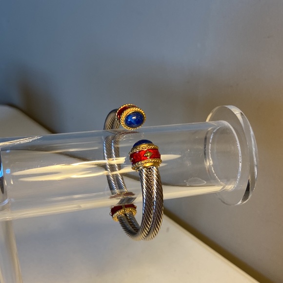 Avon Silver Tone Twisted Rope Cuff Bracelet with Ref Enamel/Blue Stone - Picture 5 of 5